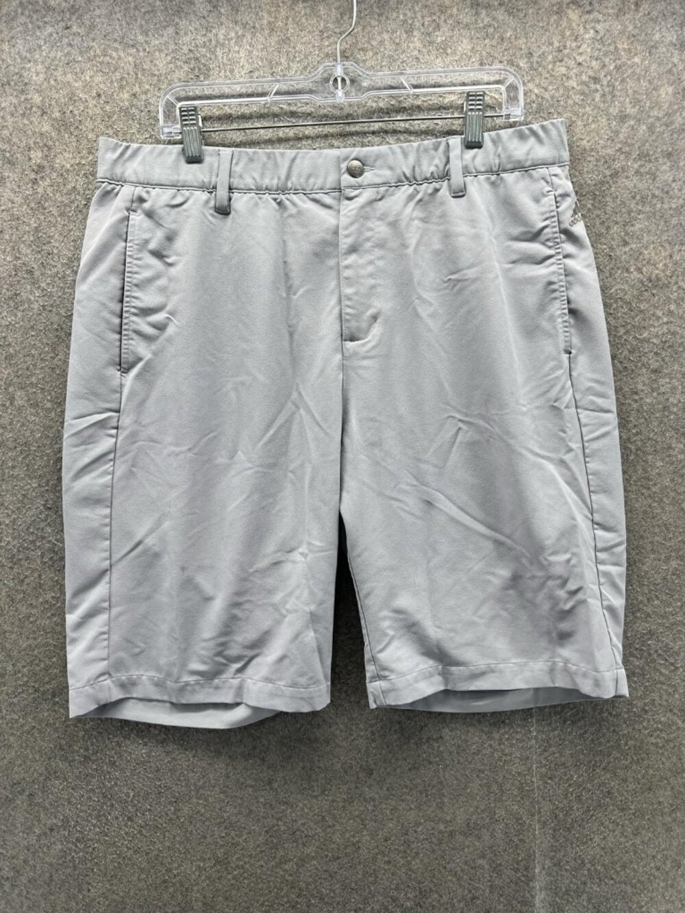 Adidas Shorts Mens 38 Gray Chino Flat Front Microfiber Golf Casual Pockets